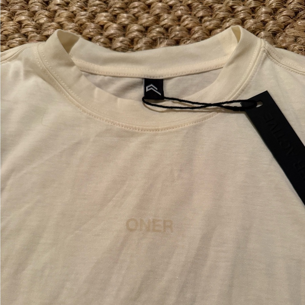 Oner Active NWT go to muscle crop tank in off white women’s size medium - Picture 5 of 13